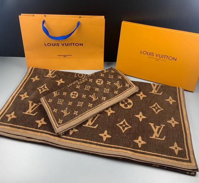 Louis Vuitton Beach Towel Duper