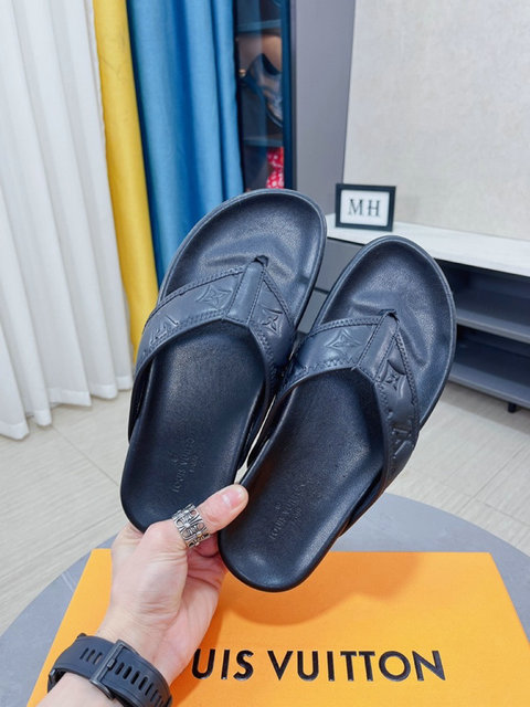 Louis Vuitton Slippers Mens ID:20230706-140